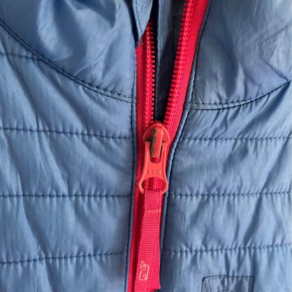 Vineyard Vines Blue / Pink lightweight packable puffer jacket- girls size XL - Picture 4 of 8